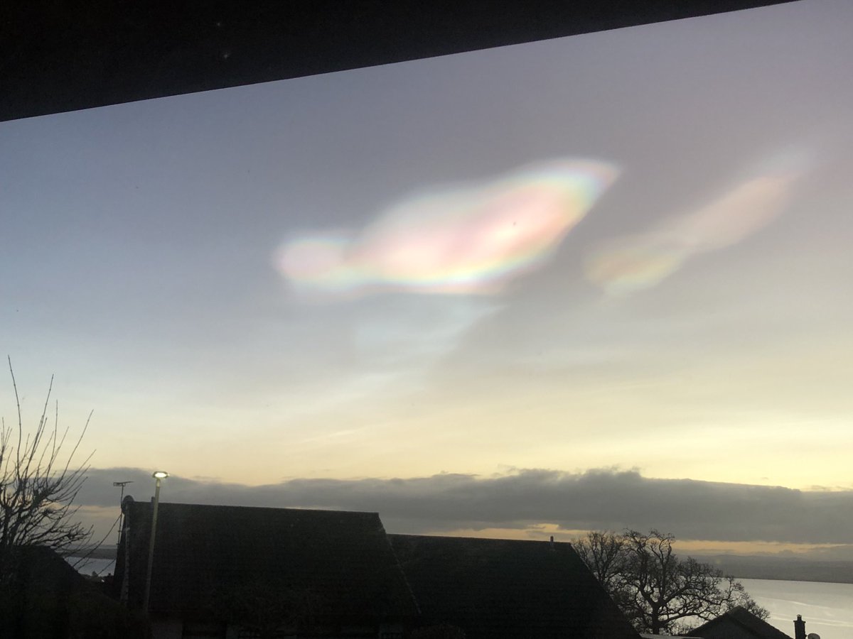 EsvTeam's tweet photo. A rare sighting of the Pearl Cloud in the skies above the Moray Firth this morning 💕⁦@BBCScotWeather⁩ ⁦@mvscotland⁩ ⁦@VisitScotNews⁩ ⁦@esvjohn⁩ ⁦@HistEnvScot⁩ ⁦@BBCHighlands⁩ ⁦⁦@VisitHighlands⁩ https://t.co/j7Ln9wggbQ