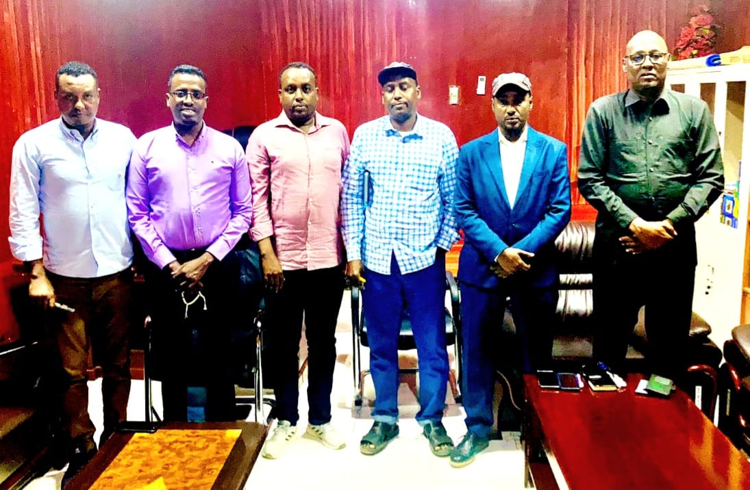 In a fruitful discussion held today with #MinistryofInterior in #Jowhar, we discussed the on-going district council formation process, including progress made in areas of power-sharing, upcoming electoral process &amp; EISA’s critical capacity strengthening support.