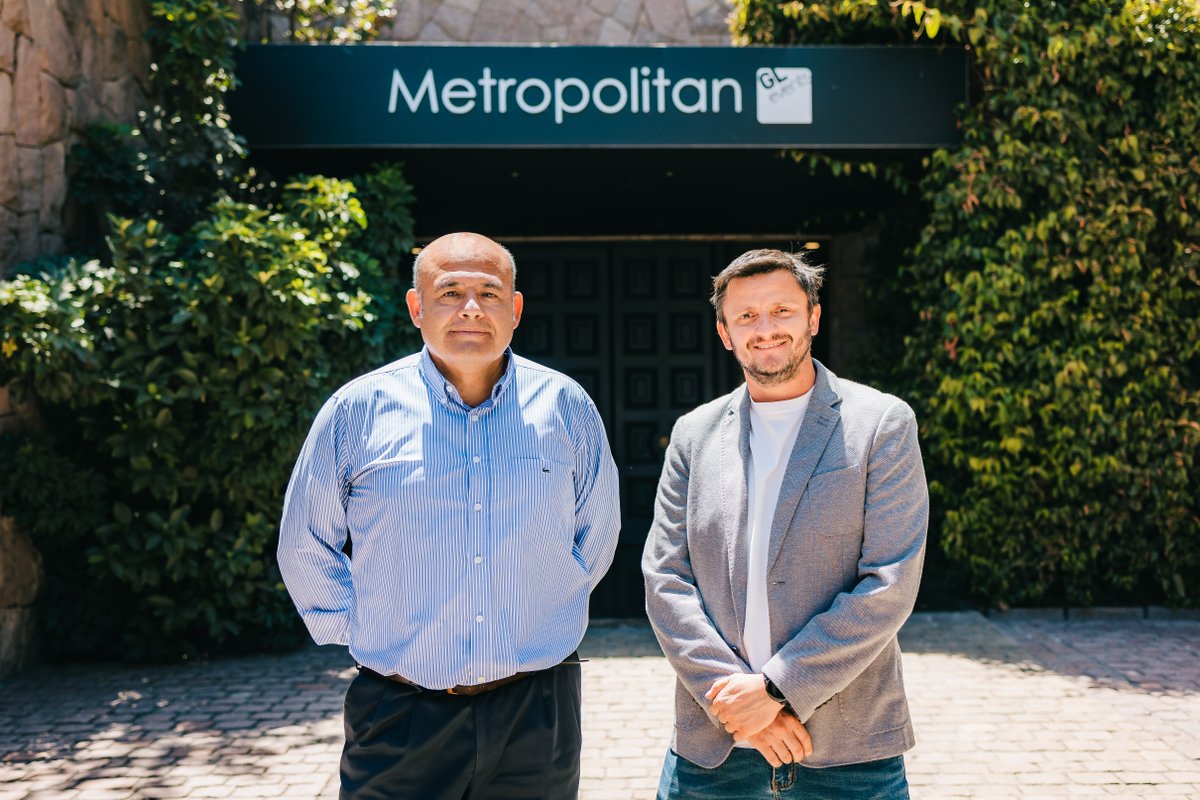 Metropolitan Santiago tweet media