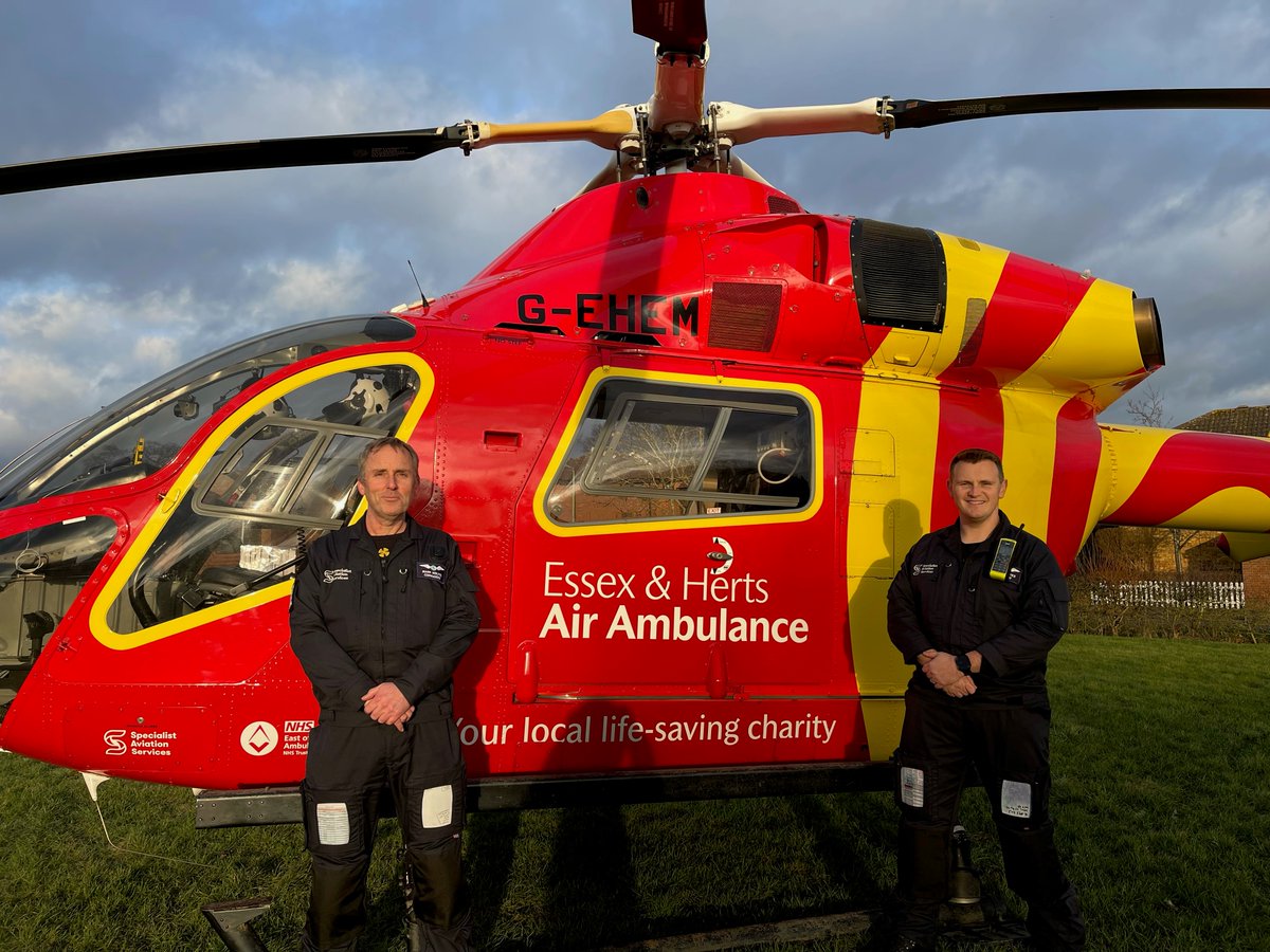 svweathertech's tweet photo. An honour to see these amazing guys in action in #Cornard, #Sudbury over the weekend. Proud that our weather monitoring equipment plays a part in the crucial work that you carry out @EHAAT_ 👏Thanks for all you do! 
#AirAmbulance #safety #safeoperations #weatherdata #ehaat https://t.co/CQtzNs7EeJ