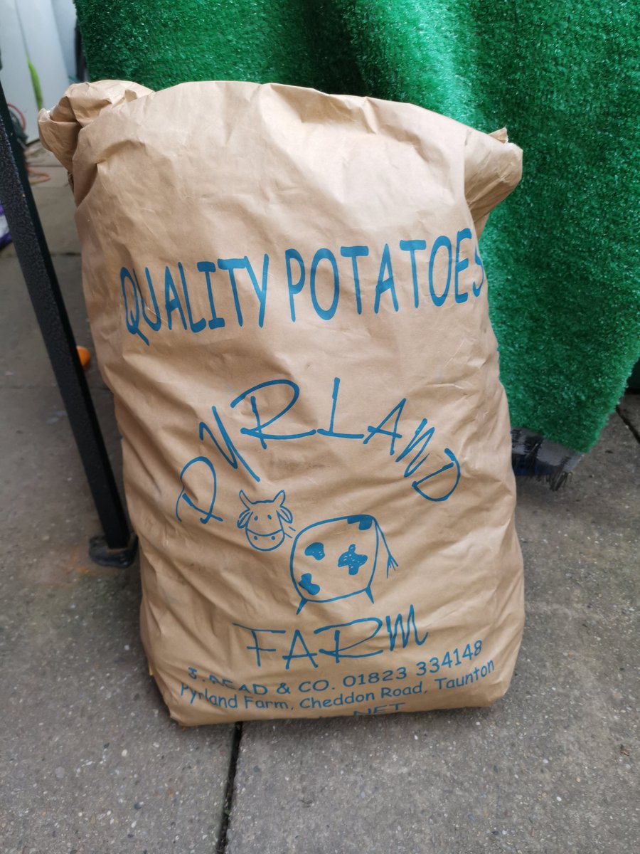 veg_boxes's tweet photo. 24k Wilja potatoes just £8. Collection from Hardwicke https://t.co/AG0fbJO0O7