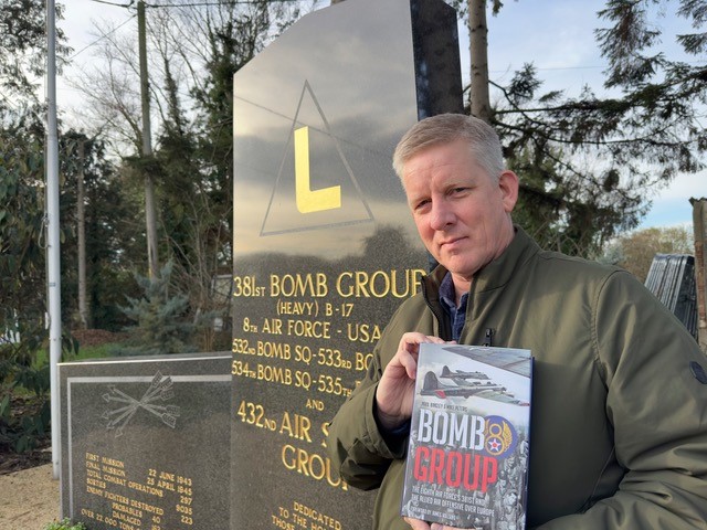 casematepub's tweet photo. We're spending the next seven days highlighting some of our talented authors! @PaulBingley is the current chairman of the Ridgewell Airfield Commemorative Museum in Essex.  

His book highlights the heroic achievements of the Mighty Eighth's 381st Bomb Group. https://t.co/LInFf1fmr7