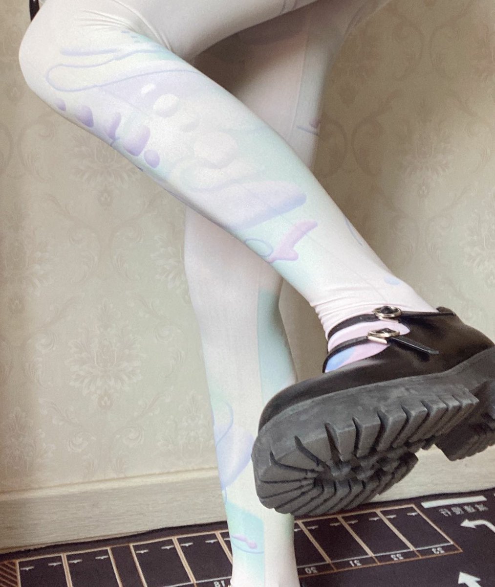lo888666's tweet photo. lo袜 柄图袜 更多图集进置顶微密圈交流 #lo袜图 #lolita #足控 #白丝 https://t.co/8XPVh7zb9g