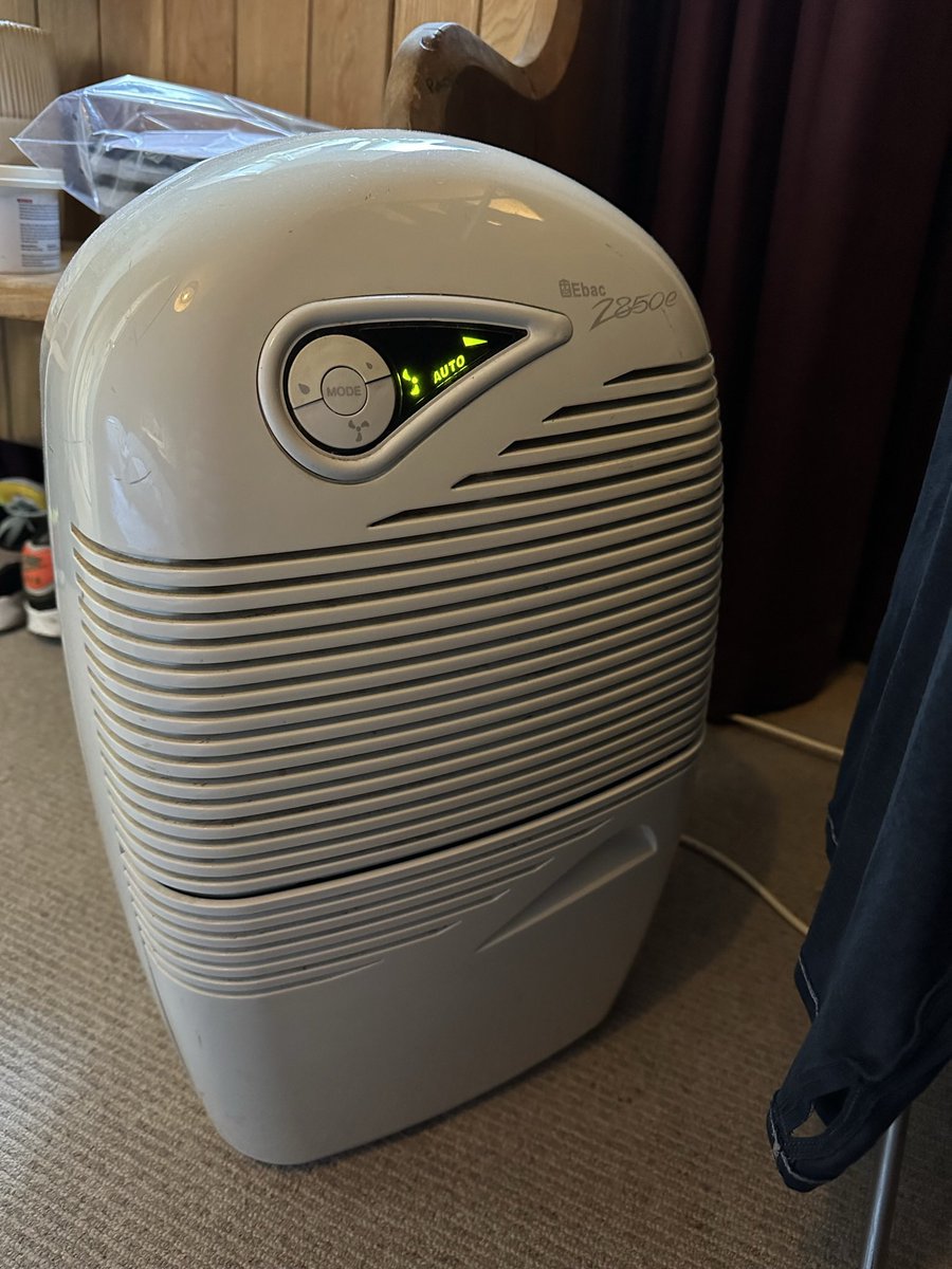 Pro tip - Need to dry washing over winter? Buy a #dehumidifier Pro tip II - Buy #ebac as they have a 10 year warranty and have just fixed R2D2 for £115 Pro tip III - Name your robots, they like it 😊