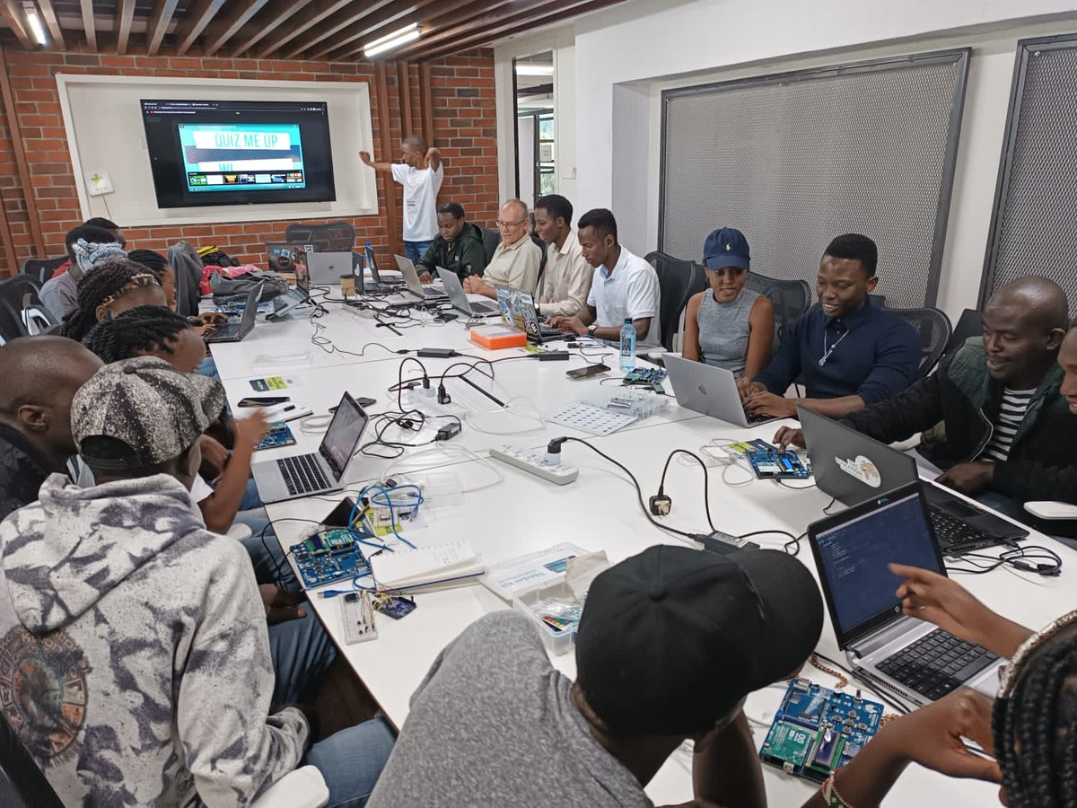 augnairobi's tweet image. Makers in the +254🇰🇪 met @iHub on Saturday 28th Jan, and this how it went down:
Electronics 101.
Arduino Programming .
MQTT for Embedded Systems.
Cool @arduino demos.
Thank you all for coming.
Join the resistance(Ohms) here: linktr.ee/augnairobi
#augnairobi #arduino
