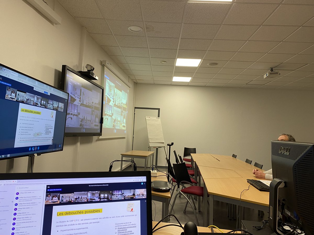 Mon avenir 3.0, c’est permettre aux élèves de troisième du bassin du Grand Besançon de découvrir 35 formations professionnelles. Un millier d’élèves réunis autour de la question de leur orientation.<a href="/acbesancon/">Académie de Besançon</a> <a href="/DrneBFC/">DRANE Bourgogne-Franche-Comté</a> #orientation #monavenir3.0