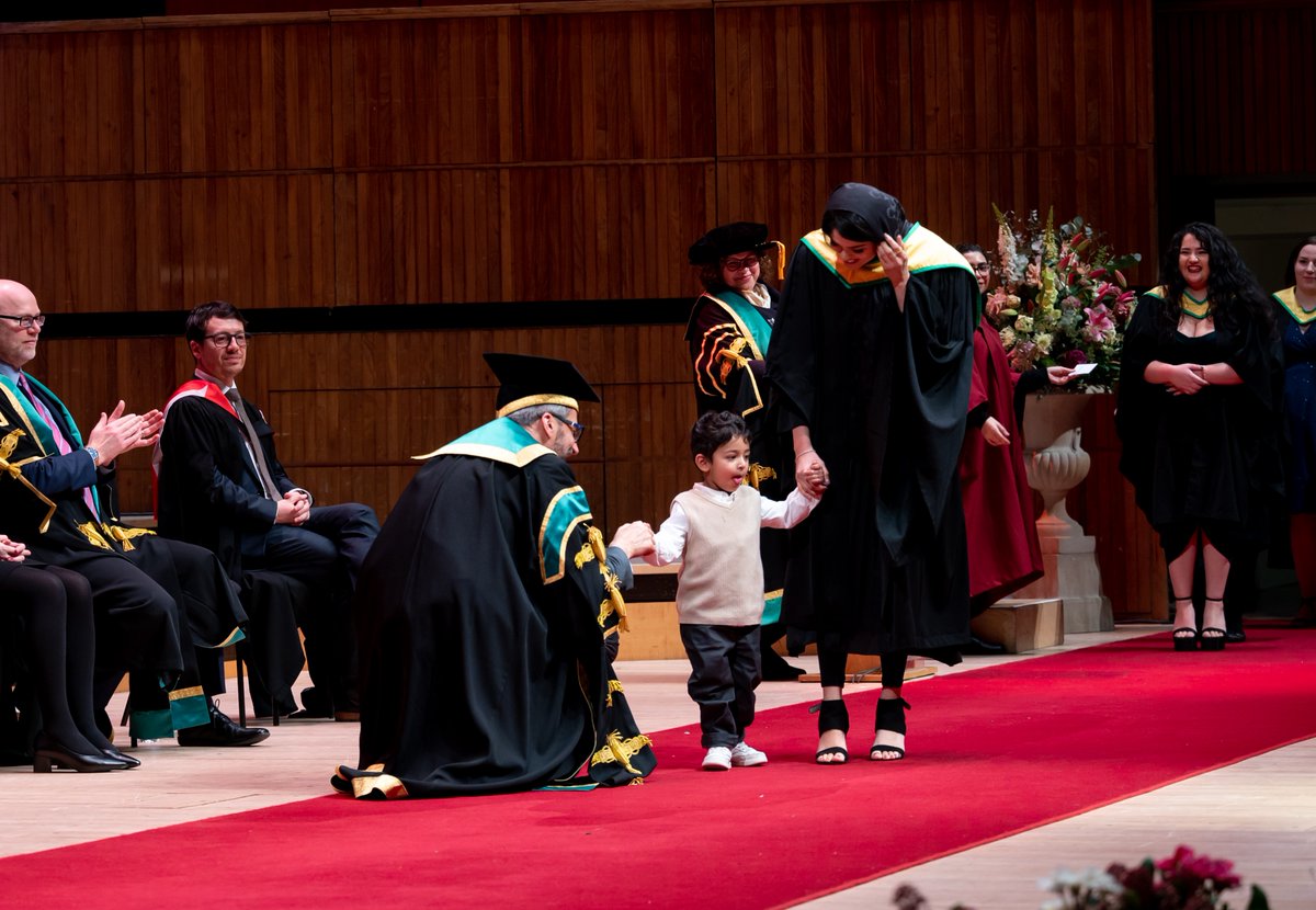 RoehamptonUni's tweet photo. A huge congratulations to all of our amazing graduates who walked across the stage at #RoeGraduation last Friday! 🎓💚 https://t.co/IQyoOqk5r7