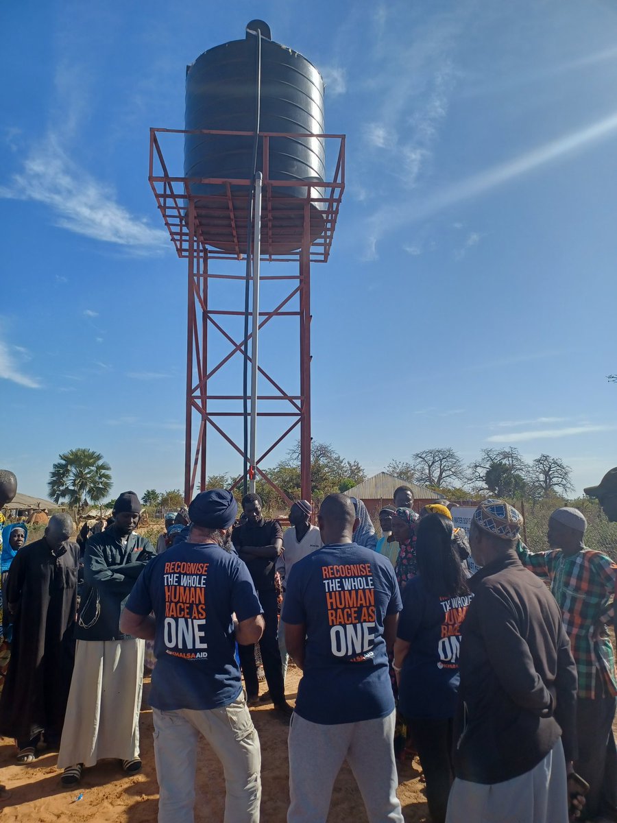 #Gambia: #Water4Africa
Katakorr village has a population of 750 people who relied on 1 contaminated water well before our project. Our water system reduced long walking distances and the tool of water-related diseases.

#KhalsaAid
#GoodHealth
#CleanWater #Sanitation

@UKinGambia