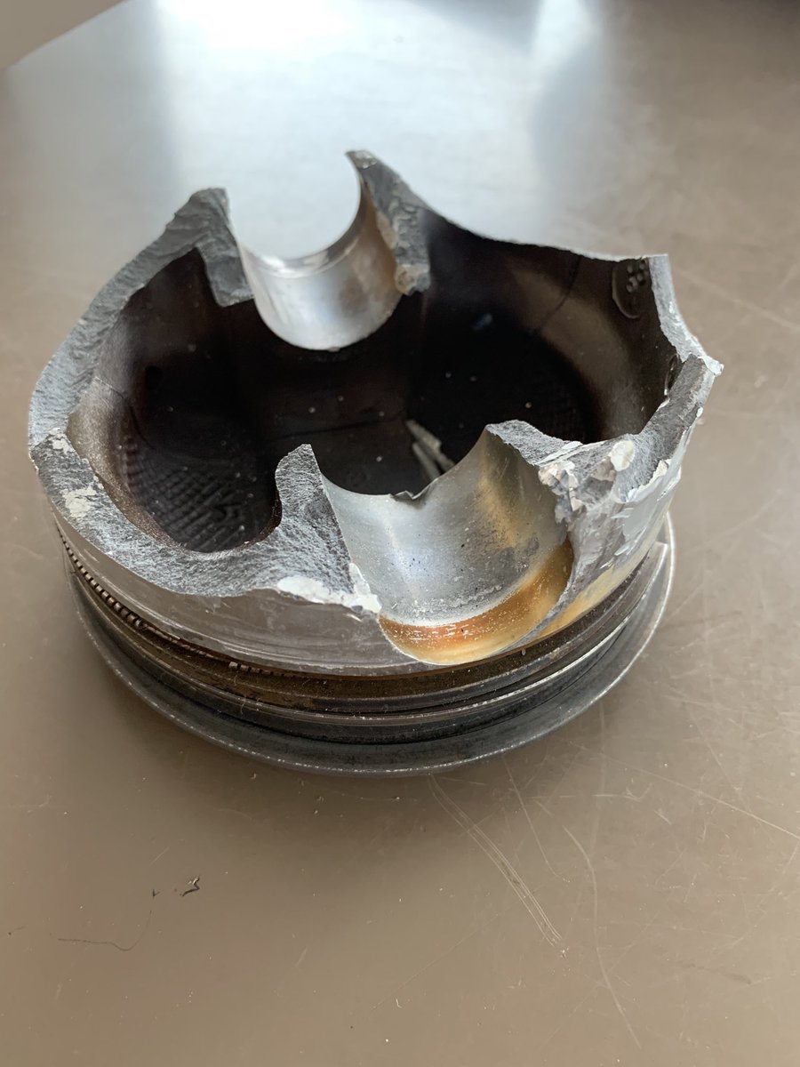 G4ZUL's tweet photo. This particular Lycoming 0-235 had oversized piston rings fitted and suffered catastrophic engine failure as a result! https://t.co/df0LA7dzMt