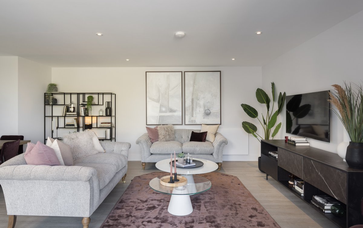 Our homes are beautifully designed with space, style and comfort in mind. Taylor Place in Dorking offers fabulous 1 &amp; 2 bedroom homes, with private outdoor space and a relaxing and welcoming shared lounge, in a sociable community.
📱01306 230 010
⌨️dorking@lifestory.group