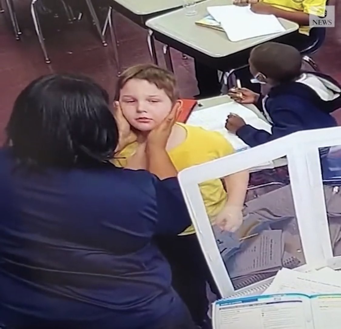 Stephen Riley (@stephen55675019) on Twitter photo <a href="/DailyLoud/">Daily Loud</a> When a black mama put her hands on your face like this you’ve been touched by god & are now free of harm <a href="/DailyLoud/">Daily Loud</a> When a black mama put her hands on your face like this you’ve been touched by god & are now free of harm