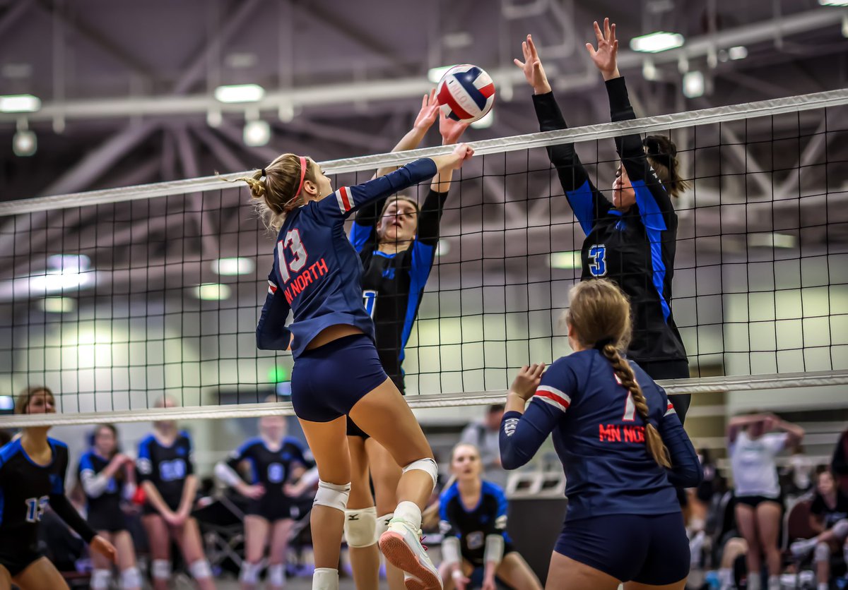 Double duty over the weekend with the Mizuno Northern Lights Qualifier at the convention center.