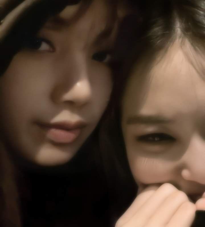 jaystunned's tweet photo. a #jenlisaau wherein:

Ven, a med student is living her best life until her roommate Jan, a fine arts student comes into the story. Her life becomes in shambles, but this changed her in a different perspective in life. https://t.co/7JrFfnkmXx