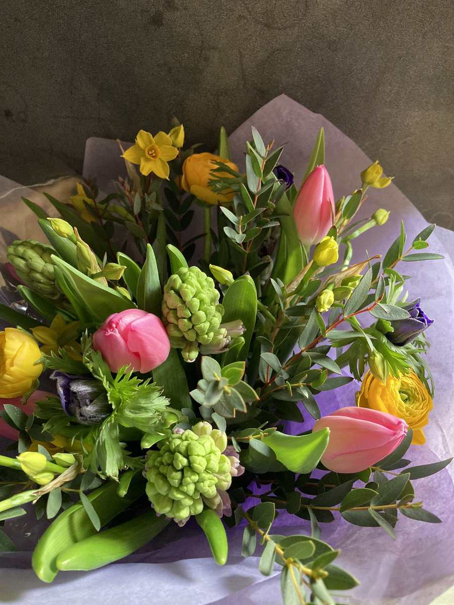 Valentine’s Day orders are now being taken. Please ring the shop for more info and to place an order. Shop open for collection Monday 13th and Tuesday 14th, 9am to 4pm. #chewvalley #ValentinesDay2023