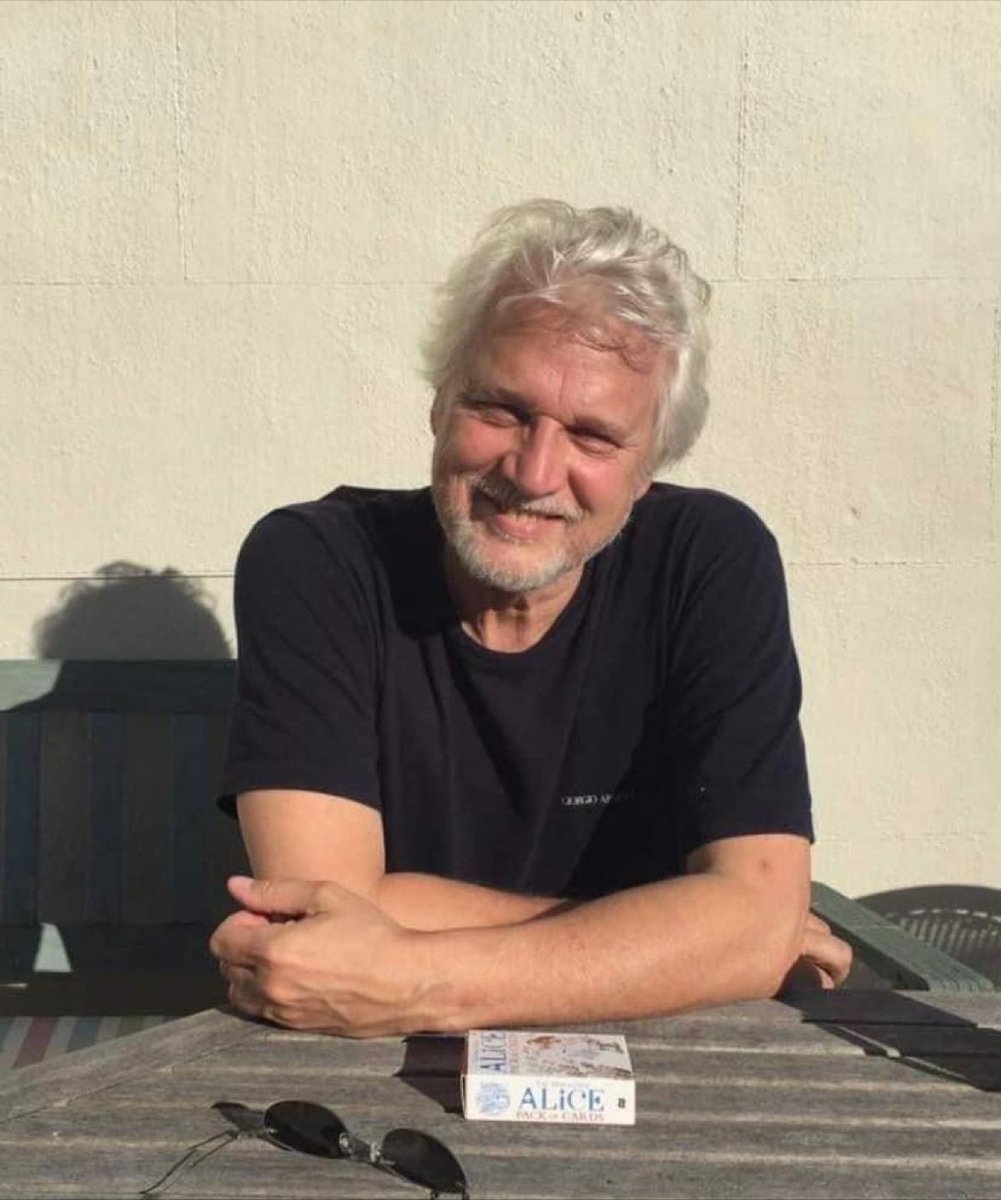 GrowPositiveNews (@growpositivnews) on Twitter photo Dire Straits co-founder, <a href="/DavidKnopfler/">David Knopfler 💙</a> endorses local Devon guitar business, Life Guitars Co. and gets behind their latest venture by investing in one of their first 100 guitar builds.
Check out their crowdfunder:
crowdfunder.co.uk/p/lifeguitarsco Dire Straits co-founder, <a href="/DavidKnopfler/">David Knopfler 💙</a> endorses local Devon guitar business, Life Guitars Co. and gets behind their latest venture by investing in one of their first 100 guitar builds.
Check out their crowdfunder:
crowdfunder.co.uk/p/lifeguitarsco