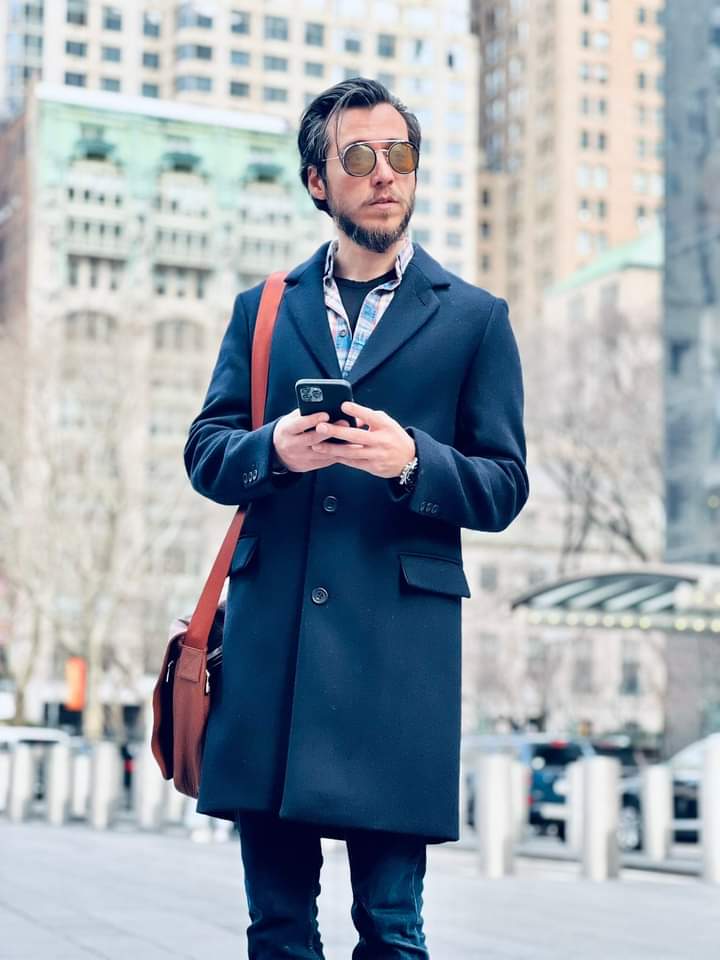 عبید بهیر مجبور شوو
چه مباح تدریس په نیو یارک کی کافرانوو ته تدریس کړی 
مسلمانان خو  هسی هم مباح علم ته ترجیح نه ورکوی🤨
عکس 😎 نده اټوم بم ده
نوټ :: البته ترڅنک یی خپله دوکتورا هم کوی کاپی  منصور مبارز
<a href="/ObaidullaBaheer/">Obaidullah Baheer</a>