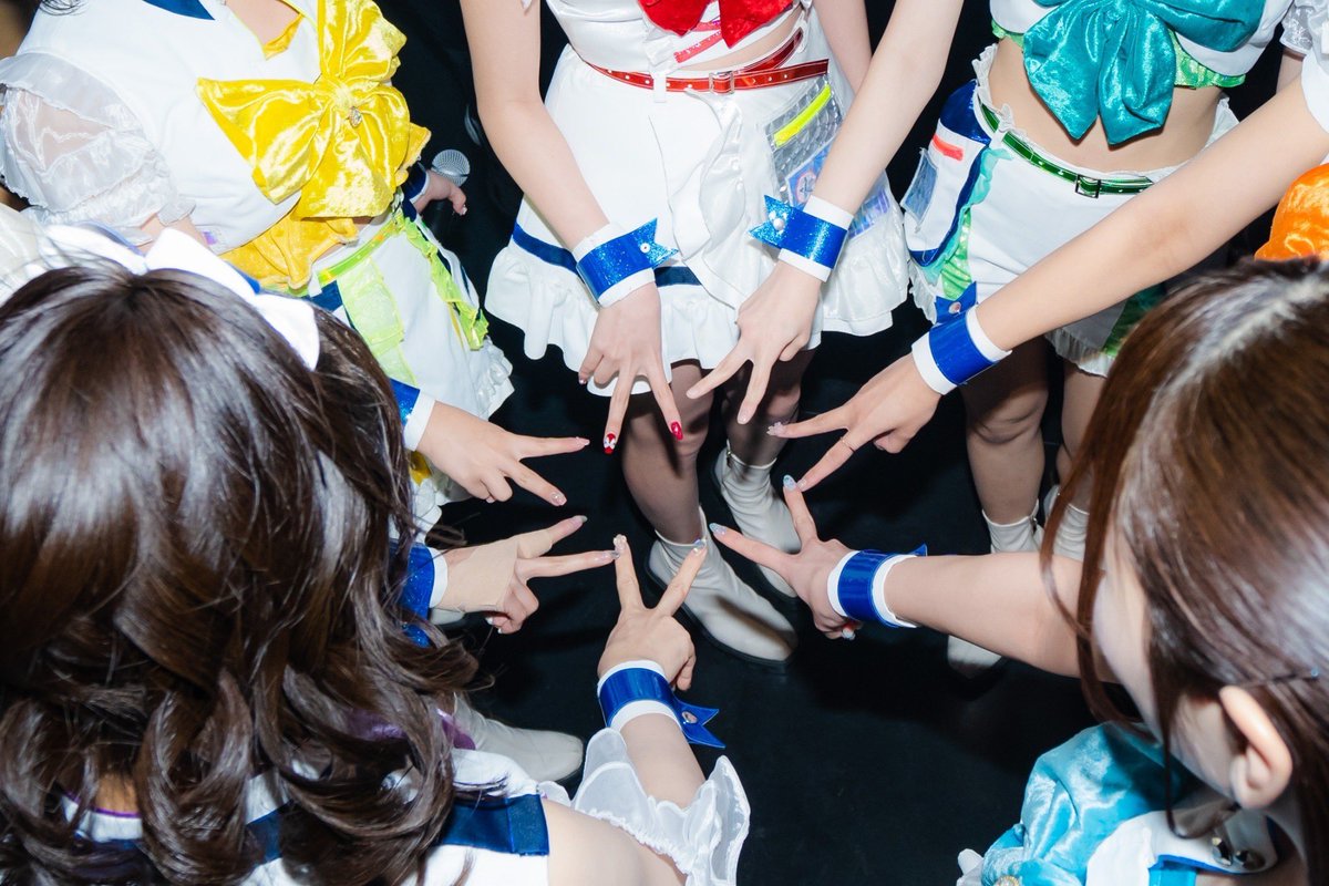 hasumirinpi's tweet photo. 2年間本当にありがとうございました！
キラフォレに入れてよかったです。
煌めいた日々を忘れないよ！！！！！！ https://t.co/ILHPkRKTEz