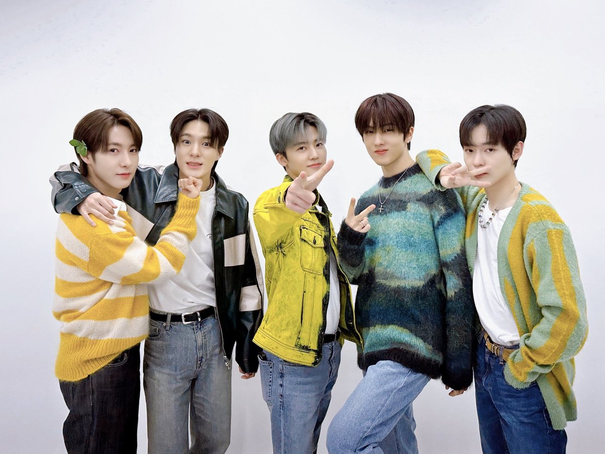 junggwuo's tweet photo. ⠀⠀⠀⠀⠀⠀⠀⠀⠀
everyone will enjoy the #lemonilo fan event today. we also mentioned our favorite lemonilo variant, my favorite variant is fried noodles and Korean spicy flavor. to be fair Czennie had to tell me too!
⠀⠀⠀⠀⠀⠀⠀⠀⠀⠀⠀ https://t.co/YqjxGy9N0V