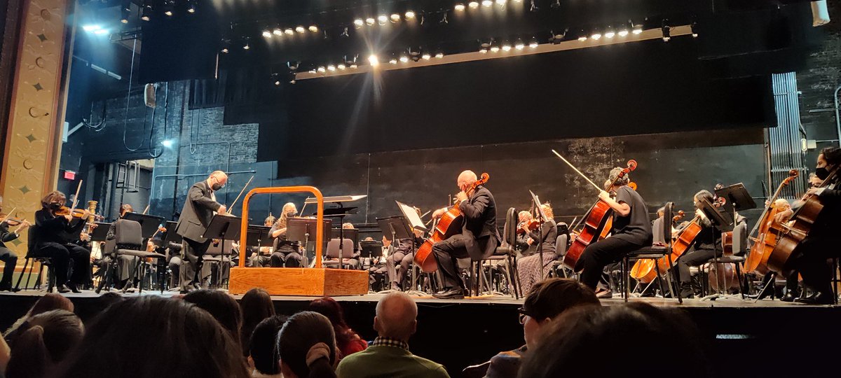 lauralovesbach's tweet photo. 🎻🎻🎻🎶🎶👏 @NJSymphony students from @BasieAcademy @basiecenter @monconservatory loved hearing Hilary Hahn this weekend! Looking forward to more events! #classicalmusic #hilaryhahn #njsymphony https://t.co/VaRB5b8GET