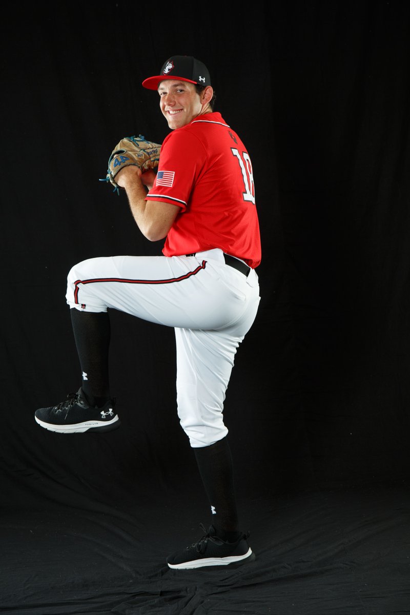 GoNUbaseball's tweet photo. 𝟭𝟴 days to go!
Our new #18 is transfer Griffin Young who brings a wealth of college ball experience to our pitching staff!
#HowlinHuskies #NCAABaseball #CollegeBaseballCountdown https://t.co/N4CWcF1ZpF