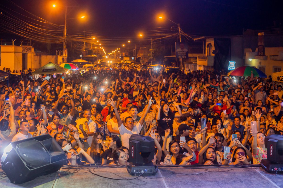 JValverde2023's tweet photo. Así se vivió el Gran Cierre de Campaña, gracias por ser partícipes de una noche llena de muchas emociones, el cambio que tanto esperabas ya llegó. Recuerda lo que Jimmy Valverde Peláez promete lo cumple. 

#Ecuador #ElOro #ElGuabo #CierreDeCampaña #BuenosDias #Enero #Lunes https://t.co/v7nmsfUFLK