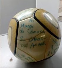 🚨BRASIL: Bola autografada por Neymar, que foi furtada do Congresso durante ataque terrorista, é encontrada em Sorocaba. 