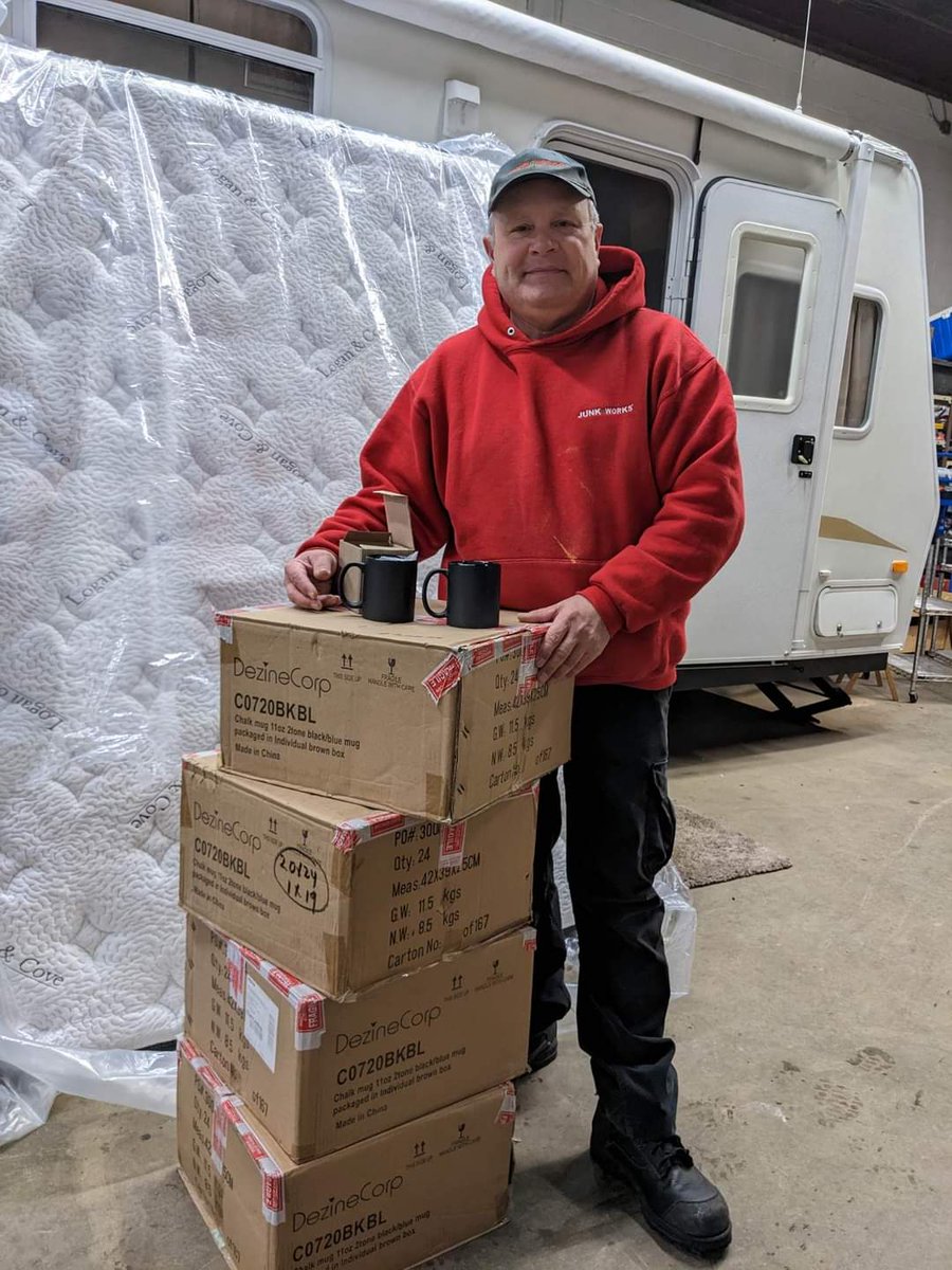 KitchenerJunk's tweet image. The Boss picked up several cases of mugs on a #junkremoval job  to donate to the local shelter. ☕️

This is what it's all about folks, Re-use, Re-cycle ! ♻️
Let's make less waste 

We can help ! 

#wedonate #werecycle #picoftheday #ontariojunk #kitchenerwaterloocambridge