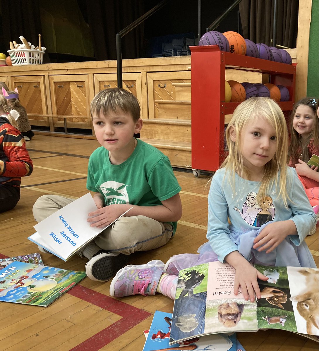 Dress as your favourite book character &amp; Buddy Reading! 📚🤩