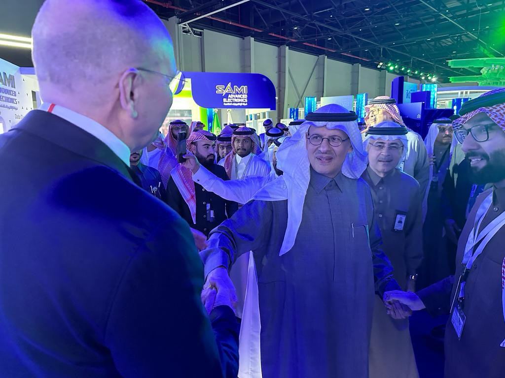 ABBinKSA's tweet photo. ABB is a Gold Sponsor of Saudi Aramco's iktva 2023 Forum and Exhibition. 

Visit us from today at our booth in the Digital Pavilion where we are showcasing our leading digital solutions for industries. 💪

@saudi_aramco @saudi_aramco @iktvaAramco @ABBgroupnews https://t.co/VGwcgZJvhA