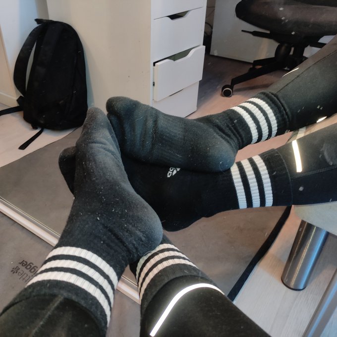 Cutefeet:3’s pics and videos