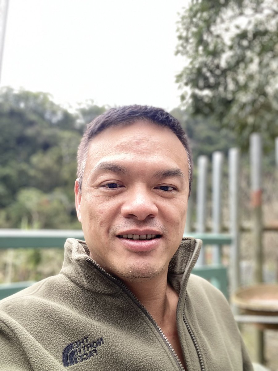 Stevenpeng17's tweet photo. 過年期間的拍照 https://t.co/BAHTcBfC0Q
