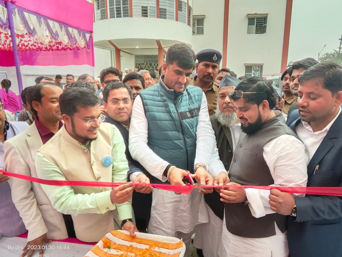 shafatkarim's tweet photo. Inaugral of #Jan_Jan_Unani by MLC Saurav Singh along with Jn Mol Anisur Rahman Qasmi ...... At West Champaran on 30th January https://t.co/mjOO8ZGHLM