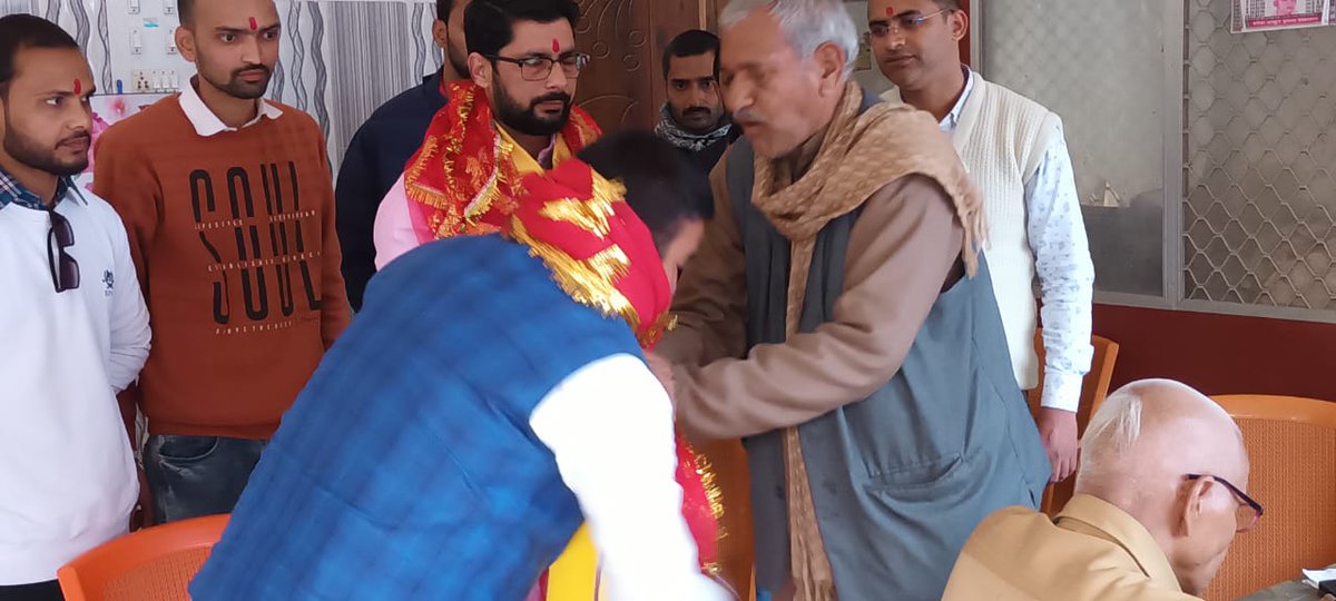 SatishTunna's tweet photo. आज कटरा (मुजफरपुर) स्तिथ प्रसिद्ध चामुंडा माई का दर्शन करने का सौभाग्य प्राप्त हुआ।

@AshutoshBiharKa | @RJP4Bihar https://t.co/LMKAivsexH