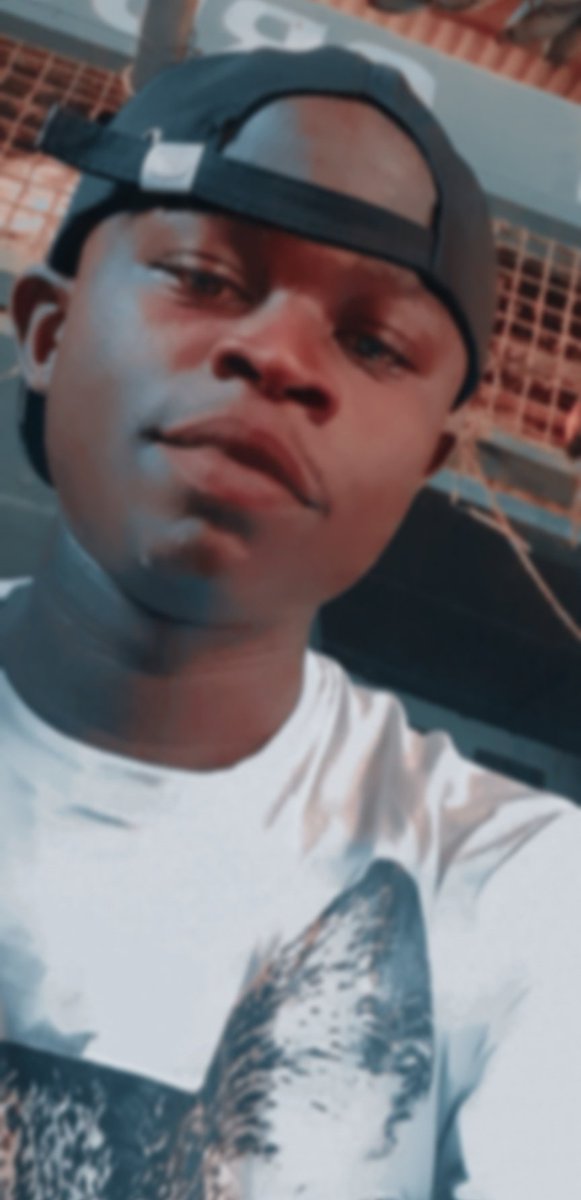 wizzybabu12's tweet photo. 🇰🇪🇰🇪😂 https://t.co/5eHJYLT5Tp