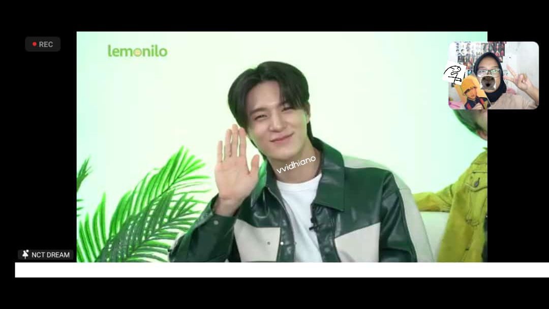 vvidhiano's tweet photo. SKSKSK JENO GANTENG BANGET, MAKASIH LEMONILO UDAH MAU MILIH AKU💚🤍
@lemonilo @NCTsmtown_DREAM
#NCTDREAM #LemoniloxNCTDream #lemonilo #jeno https://t.co/bKbHNWqpwf