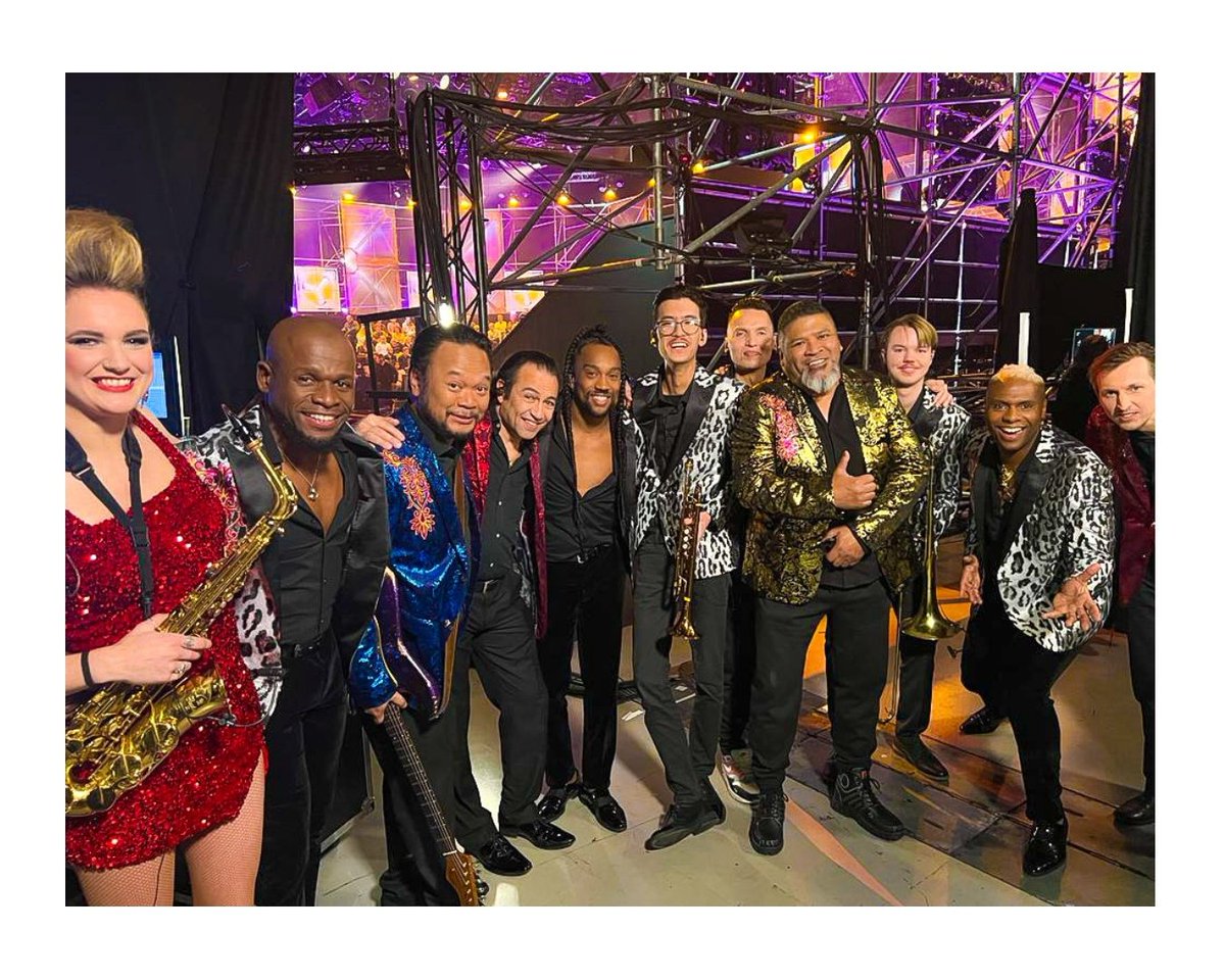 Episode 4: "Let's Groove"

"Earth, Wind &amp; Fires"

#NigelBrown #NigelBrownMusiQ #Singer #Entertainer #Actor #VoiceActor #Idols4 #RnB90Live #tvoh #ThePassion #JEANS #AidaInConcert #TheLionKingNL #TheLionKingUKRhinoTour #AladdinDeMusicalNL #TheTributeBattleOfTheBands