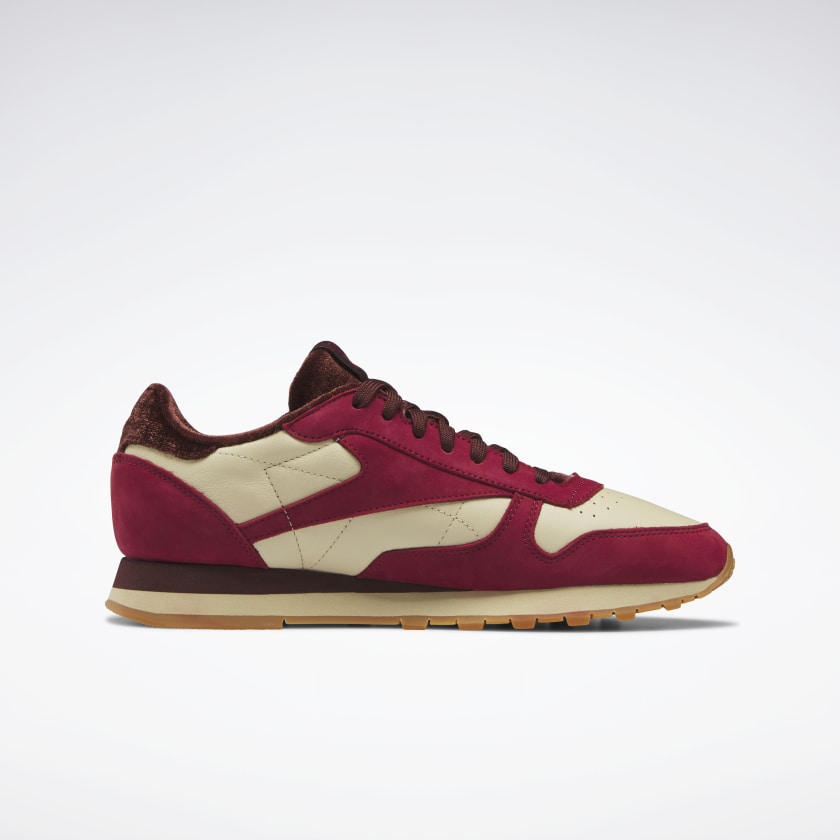snkr_twitr's tweet image. AD: NEW Reebok Classic Leather 'Triathlon Red/Burnt Sienna' 🍒

Shop -&amp;gt; bit.ly/40eFO0x

Dropping tomorrow 9pm PT/12am ET via RBK US
-&amp;gt; bit.ly/3kW0qKQ