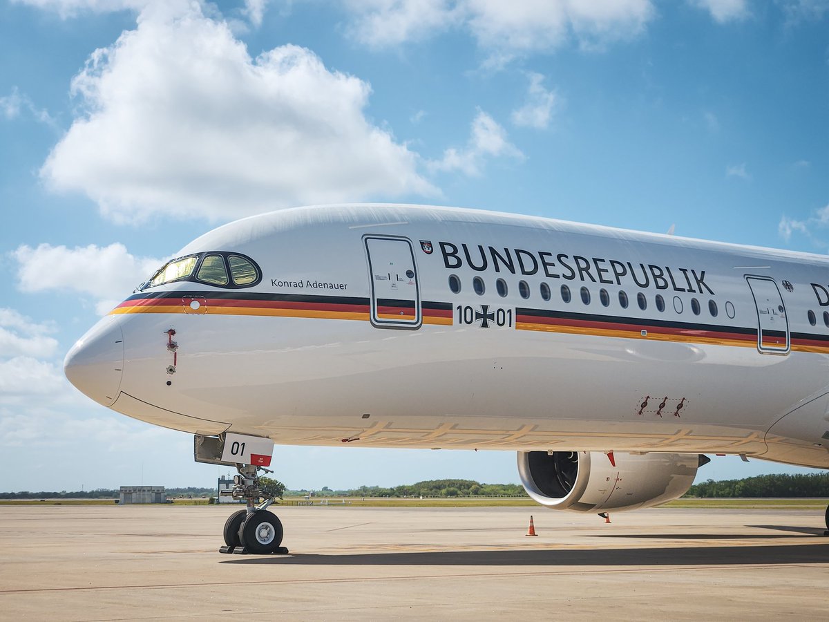 Rubio_lucass's tweet photo. 🇩🇪Una mañana con el Alemán Luftwaffe Airbus 350-900✈️10+01✈️ Konrad Adenauer
BUNDESREPUBLIK https://t.co/RklzRXWobK