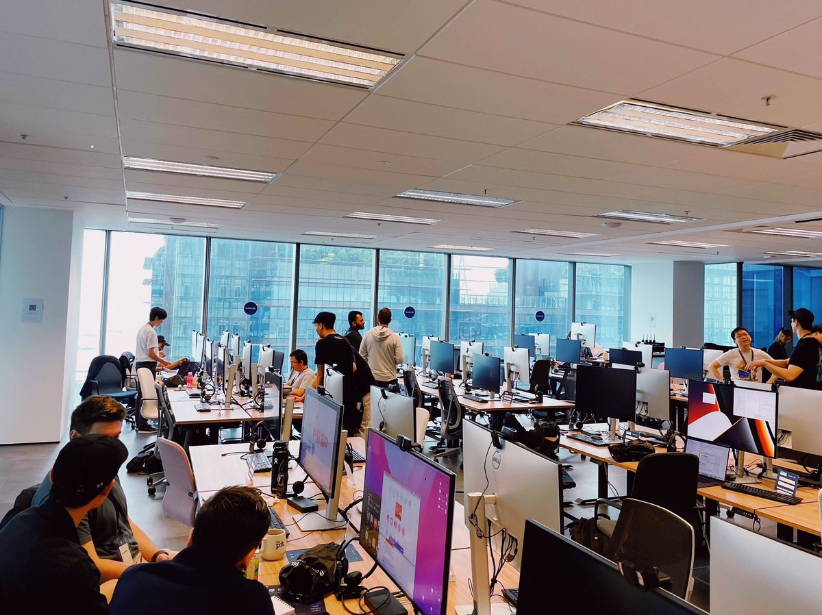 The moment we've all been waiting for is finally here! 🧱

Polygon @ the Pit is kicking off in Singapore today, and we couldn't be more excited to build the future of Polygon infrastructure alongside some of the best and brightest developers in the industry.