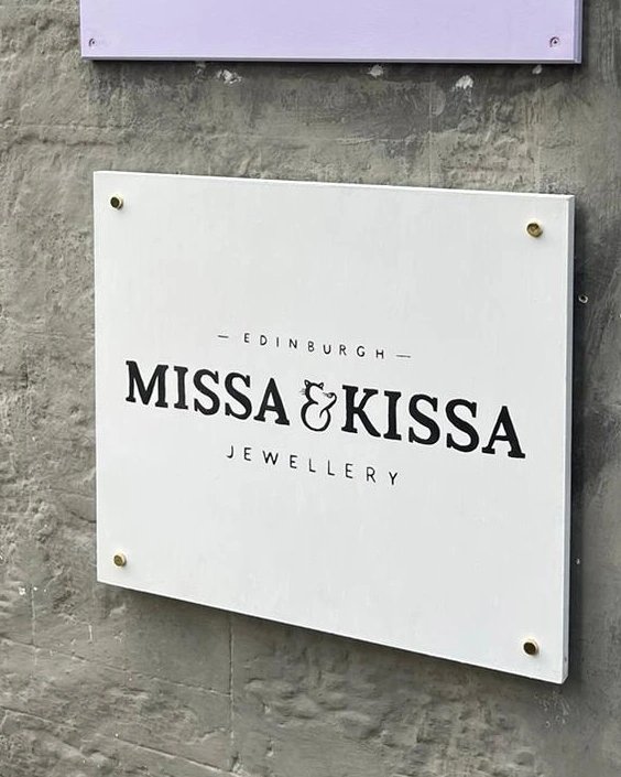 Didn't you hear? She paints shops AND shop signs now 😗🫶

Really excited to have gotten the opportunity to hand paint this sign for MISSA &amp; KISSA - you can find them on Rose Street just along from the mussel inn!