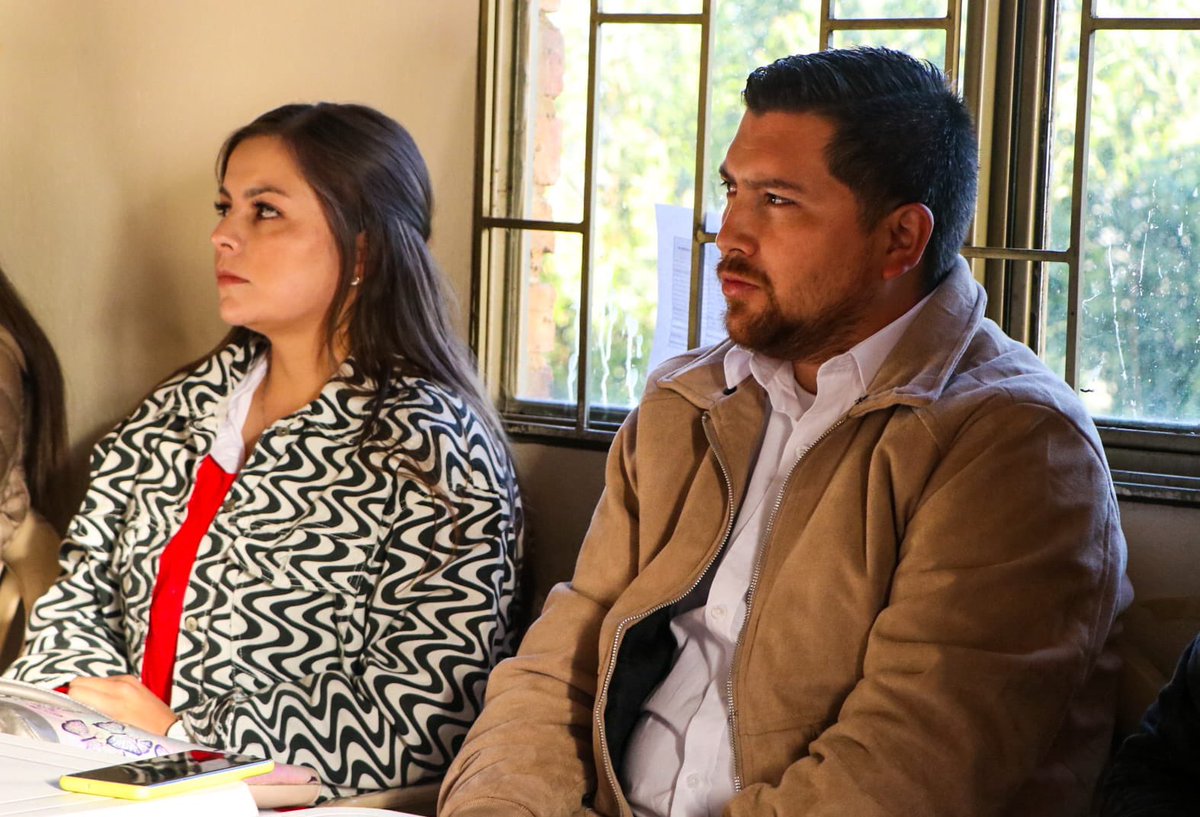 fabiomedrano's tweet photo. Hoy, a través de un Consejo de Gobierno descentralizado, dialogamos sobre diferentes estrategias para próximos eventos y actividades en nuestro último año. Trabajaremos sin pausa, en pro del cumplimiento de todos los proyectos y actividades de gran importancia para el municipio. https://t.co/hxUXXtWUJL