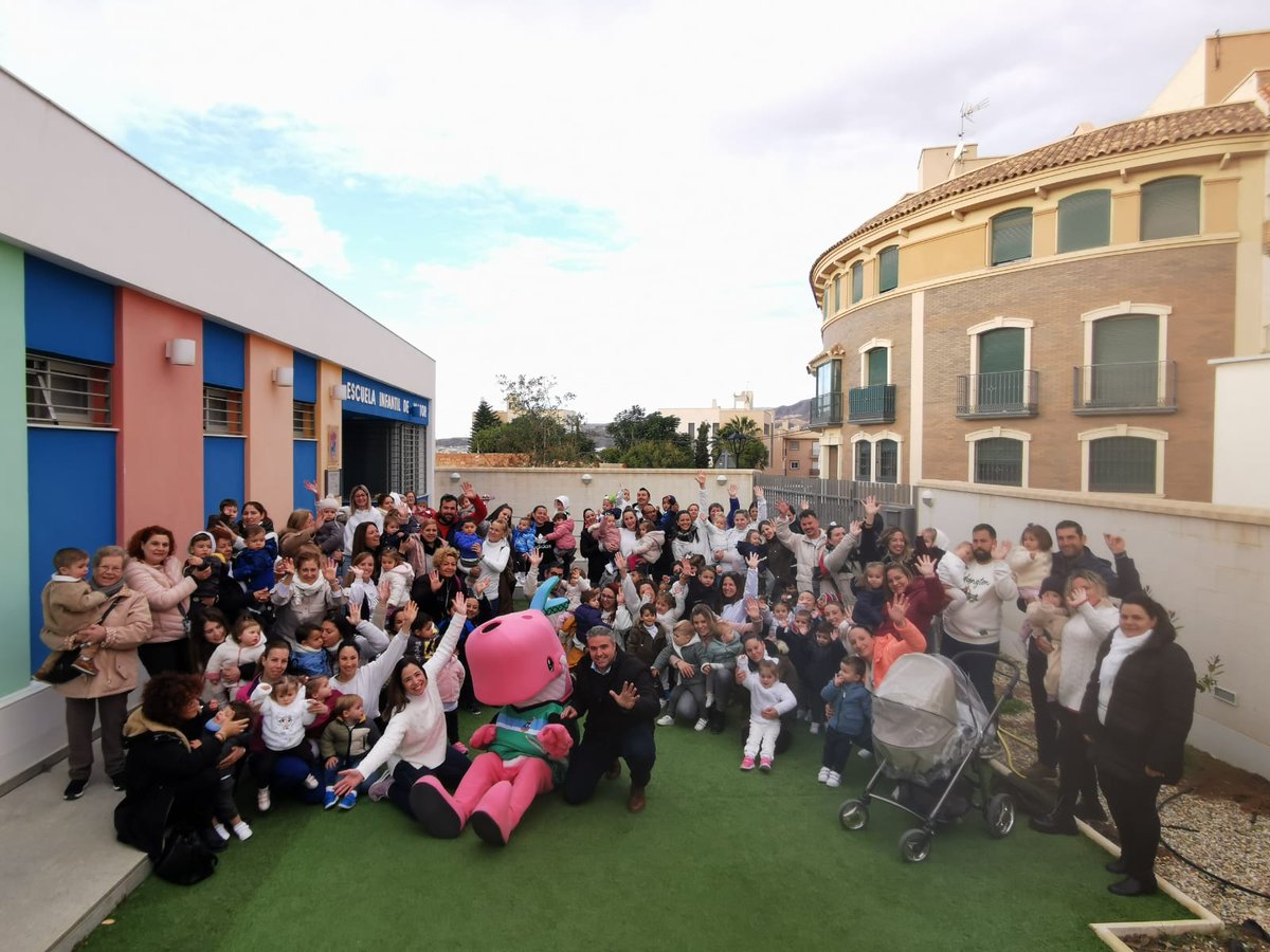 La mejor poción de paz es la combinación que creamos la gran familia de la #EIViator .
Vivimos un #DiaDeLaPazYLaNoViolencia lleno de emociones, volviendo a disfrutar en nuestra tradicional suelta de globos 
🤍🐨🤍
#escuelasinfantileskoala