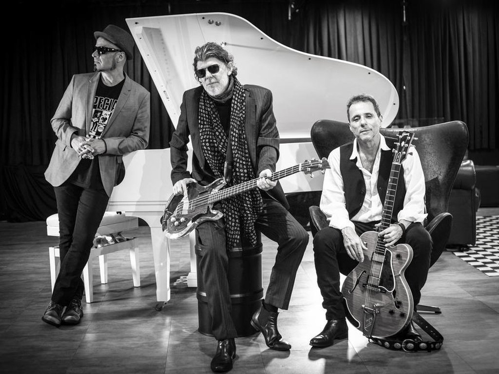 Nosso álbum “Titãs Trio Acústico” fez 2 anos ontem! Qual música é a sua favorita?