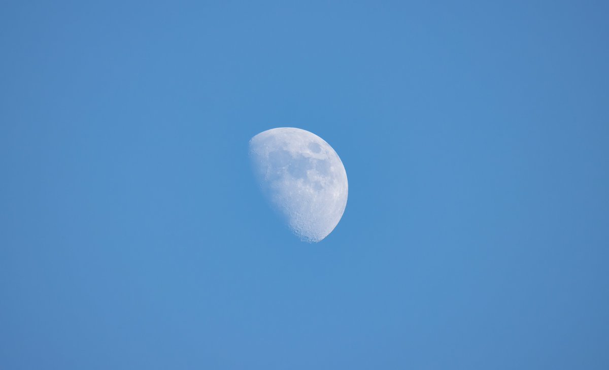 This afternoons Moon #astrophotography #moon #lunar