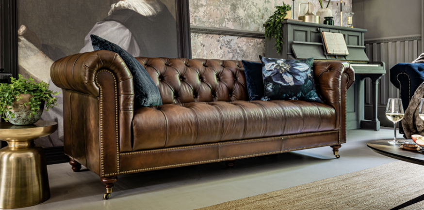 Reynoldsbognor's tweet photo. A timeless classic - the Chesterfield https://t.co/5ZocFc5pLU