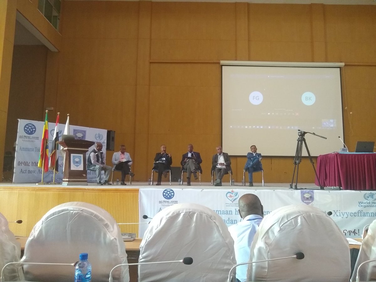 Prof Zeleke Mekonnen commenting on the development of drug resistance in #STH and #schistosomiasis at #WorldNTDDay <a href="/JimmaUniv/">Jimma University</a>. Proud  that he is a partner of #CENTD. Check his profile on centd.org. <a href="/CENTD_org/">CENTD</a>
