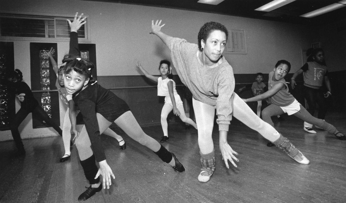 CDHP wants to wish Peggy Sutton a happy birthday! She’s a dancer, choreographer, director, administrator, and advocate. Happy birthday Peggy! <a href="/MayfairAcademy/">MayfairAcademy</a>
-
#cdhp #chicago #dance #dancehistory #chicagodance #archives #interview #oralhistory #happybirthday