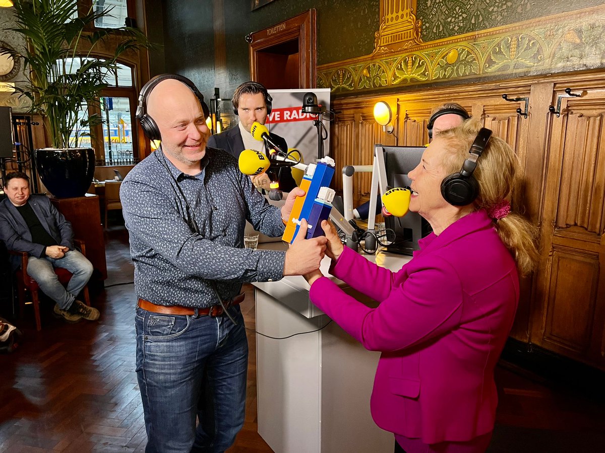 MeindertSchut's tweet photo. And the winner is….gemeente Rotterdam #Spitsbrekers @BNR #Mobilityday https://t.co/ReJBmzlFBA