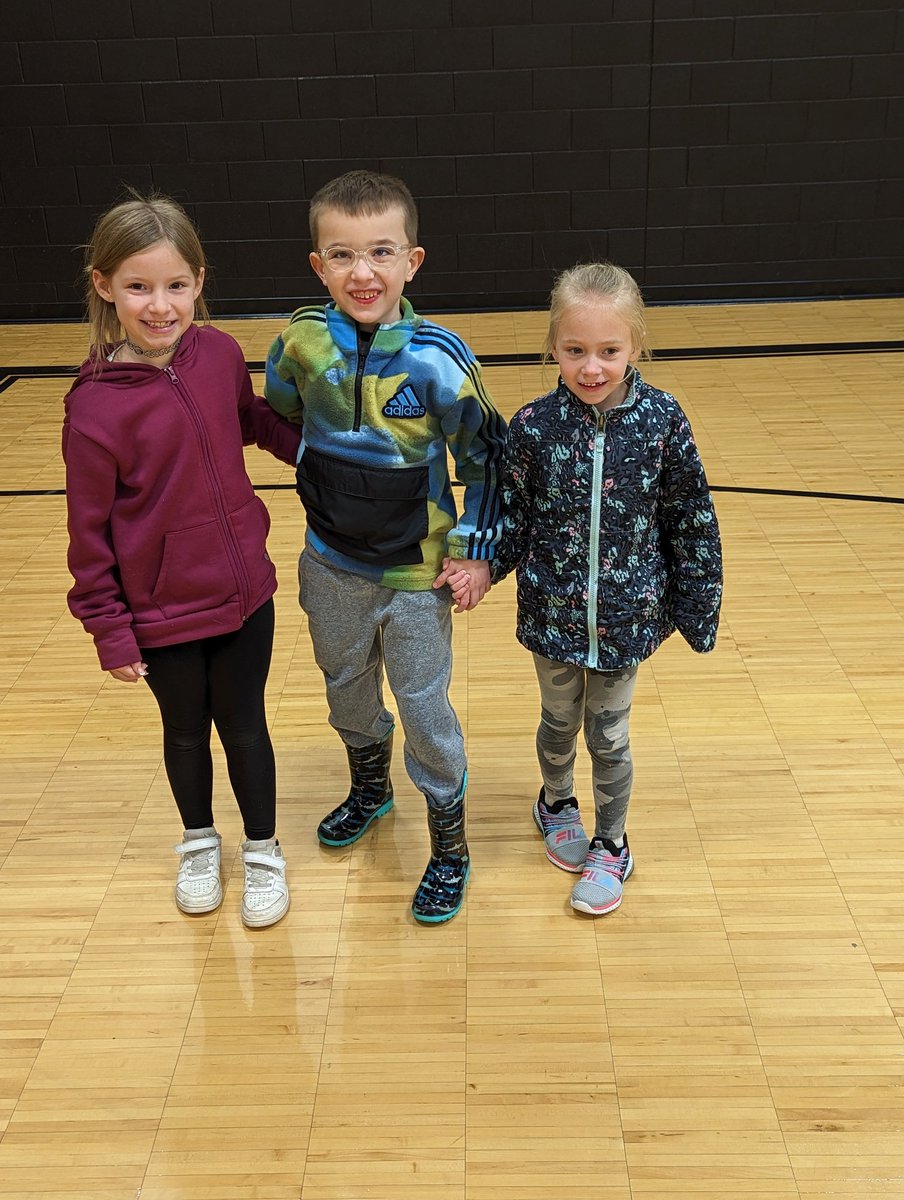 Teamwork making the dream work, here at 3Rivers Elem PE. Wyatt H. getting some warmup in, with classmates from Mrs. Allen's 2nd grade crew.