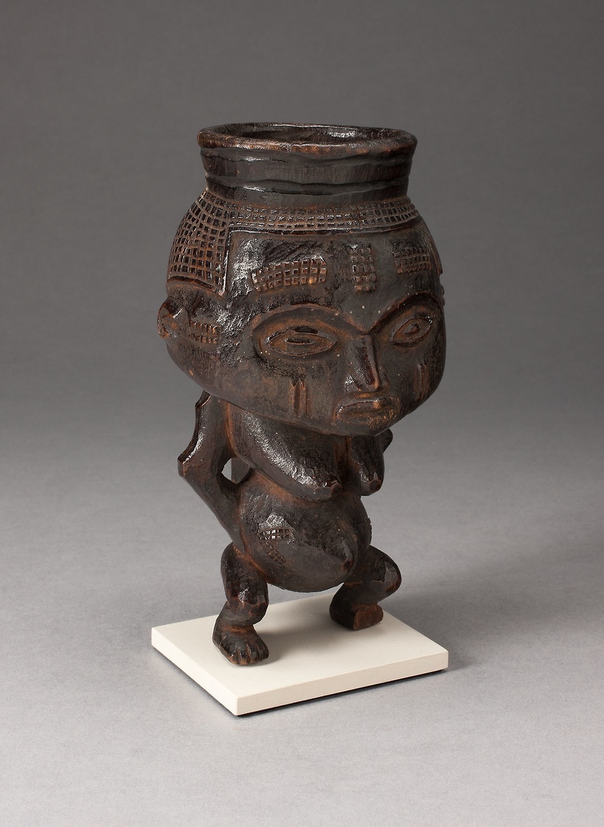 aic_african's tweet photo. Wongo, Cup, 1900 #wongo #africanart https://t.co/RgNc61FOU1 https://t.co/NSKqdxcNDu